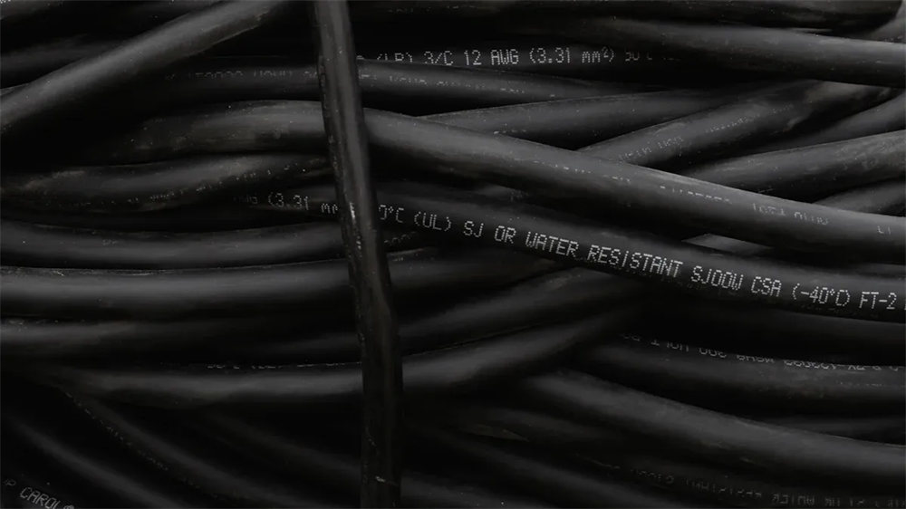 Anti-capillary Wire Cables