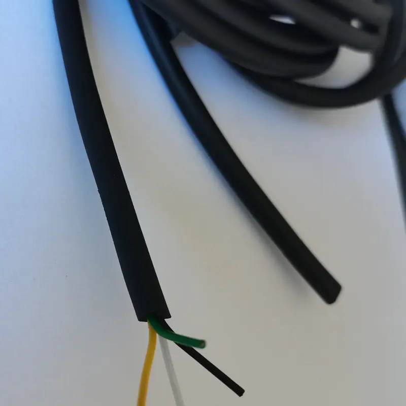 Highly Fluid Resistant fluid blocking wire